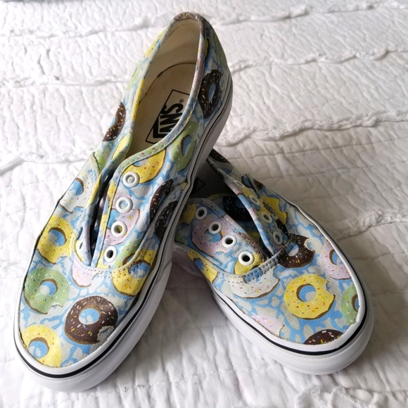 Vans Doughnuts Sneakers Size 7 EUC! - Picture 1 of 16